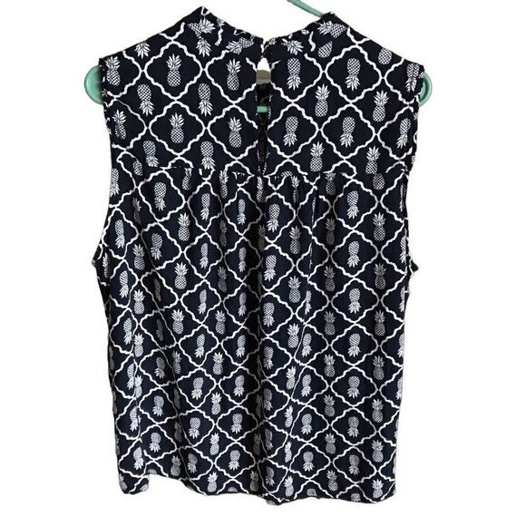 Crown & Ivy Blouse top navy blue pineapple smocked sleeveless career plus SZ 2X - Picture 2 of 4